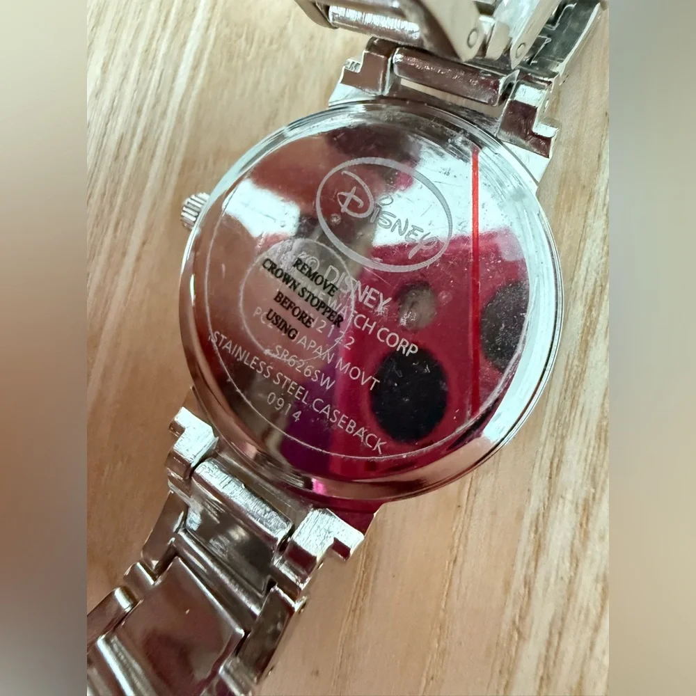 Disney ladies Minnie Mouse blue dial silver tone watch NEW BATTERY